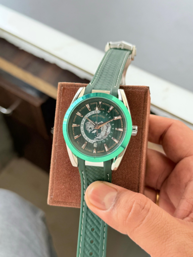 OMEGA  Seamaster Aqua Terra - Image 3