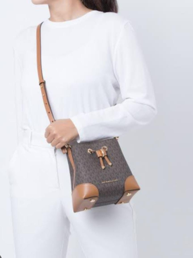 Michael Kors Mercer Bucket Bag - Image 5