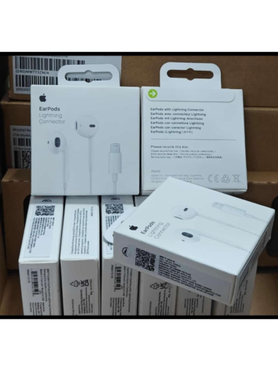 Apple EarPods with Lightning Connector - Image 5