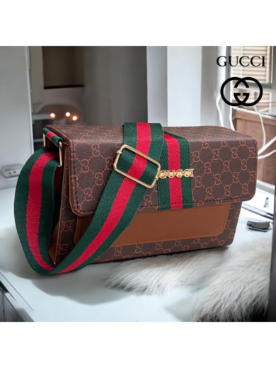 GUCCI Lady Broad Double Belt Sling Purse - Image 4