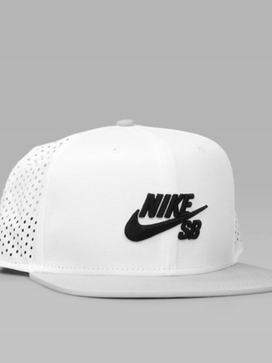 Nike SB Snapback Cap (White)