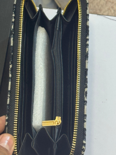 GUCCI Zipper Wallet - Image 5