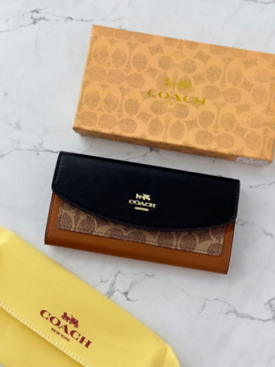 Latest Coach Wallet Flap Wallet