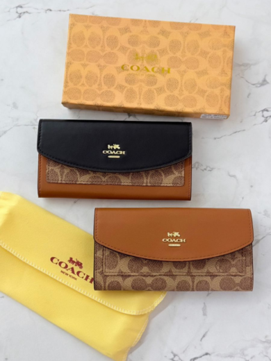 Latest Coach Wallet Flap Wallet - Image 5