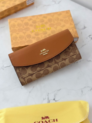 Latest Coach Wallet Flap Wallet - Image 4