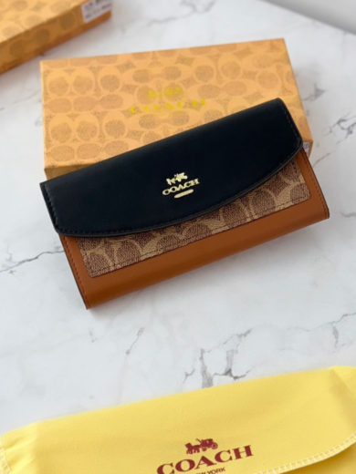 Latest Coach Wallet Flap Wallet - Image 3
