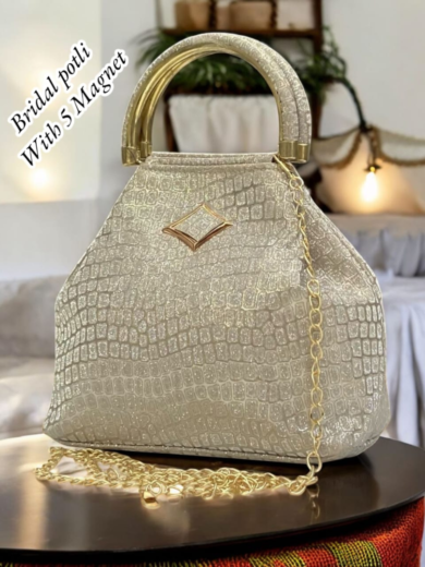 5 MAGNETIC Lady Crossbody Handy Sling Bag - Image 4
