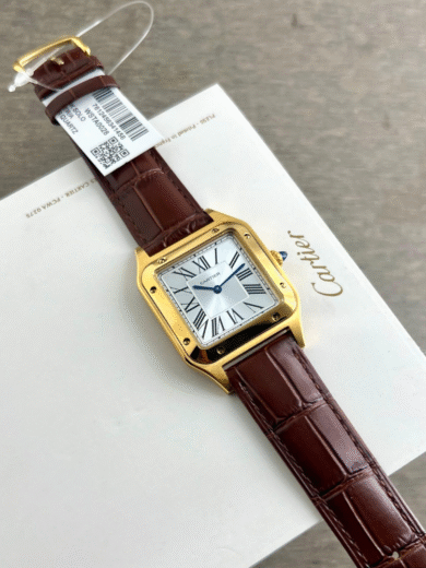 Cartier Santos Gold Watch – Silver Roman Dial, Brown Leather Strap, Blue Hands, Men’s Luxury Classic - Image 3