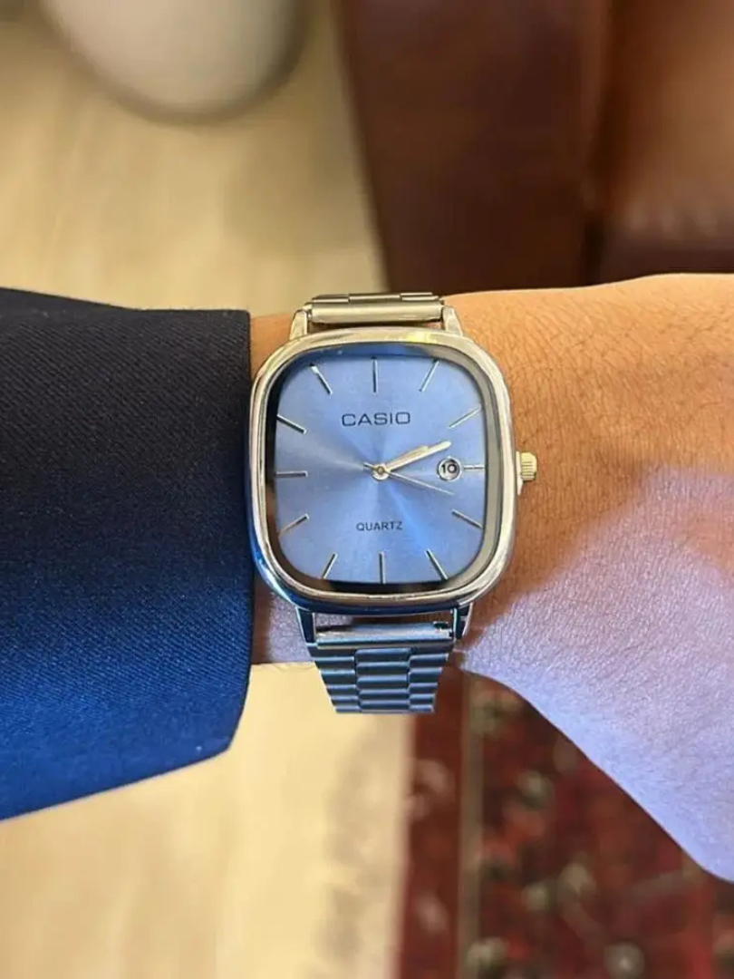 Casio Vintage Square Blue Gradient Dial Watch – Stainless Steel Bracelet Quartz Men's Timepiece - Image 4