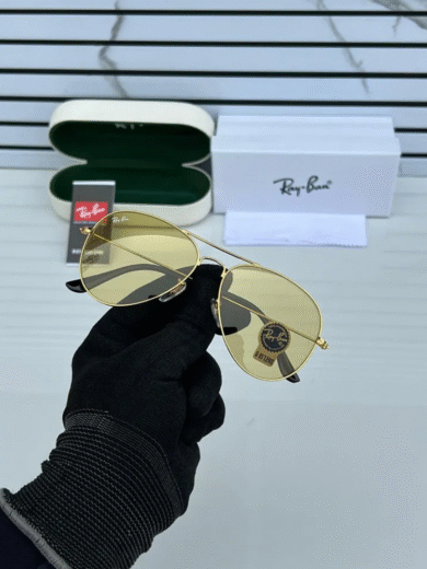 Ray-Ban Aviator Classic Sunglasses – Gold Metal Frame with Yellow Lens - Image 2