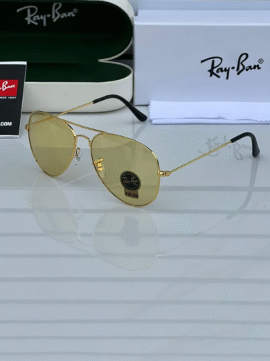 Ray-Ban Aviator Classic Sunglasses – Gold Metal Frame with Yellow Lens